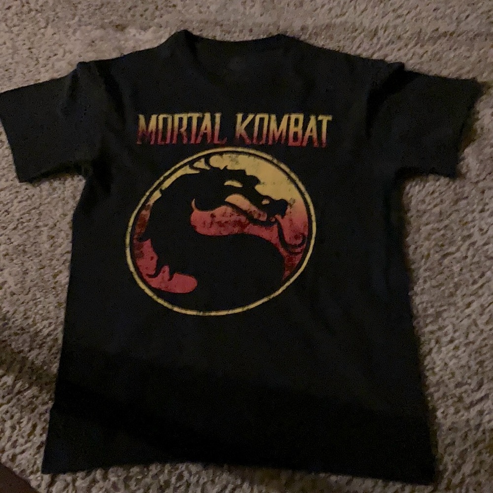 Lightly used Mortal Kombat Graphic Tee